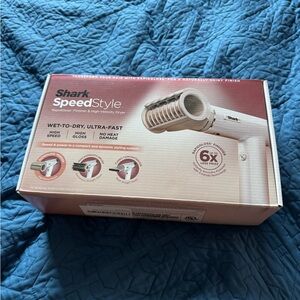 Shark SpeedStyle Hair Dryer in Pink